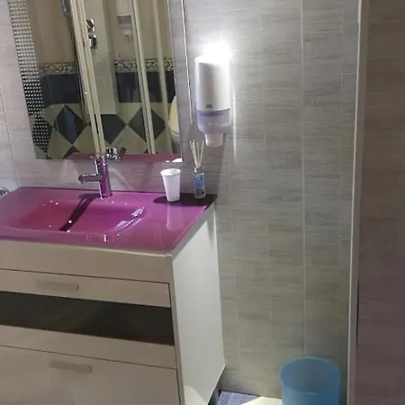 Escarla بيت ضيافة Aren