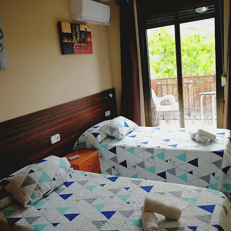 Escarla بيت ضيافة Aren