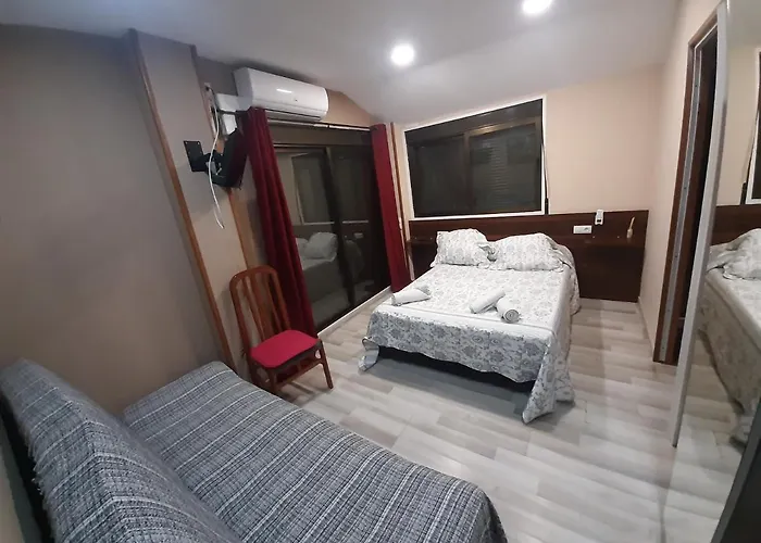 Escarla בית הארחה Aren