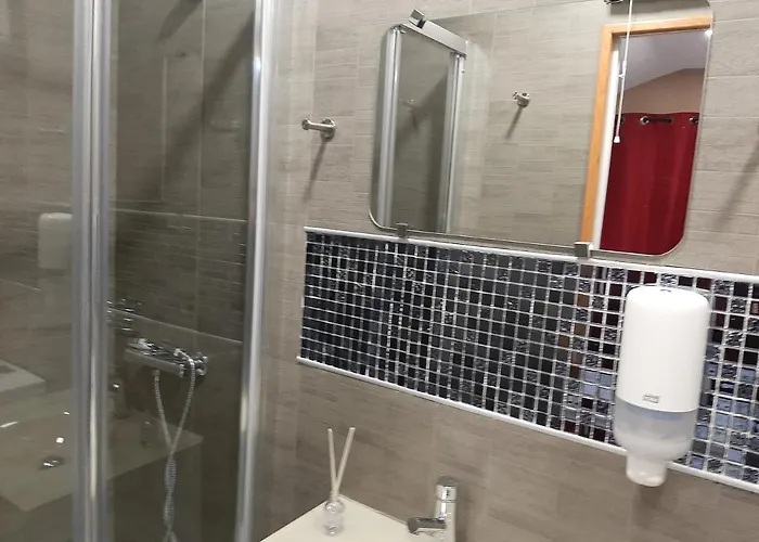 Escarla בית הארחה 3*