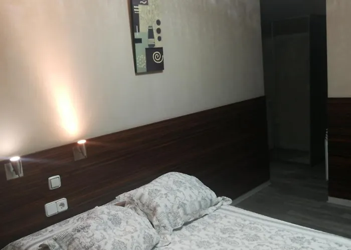 Escarla בית הארחה 3*