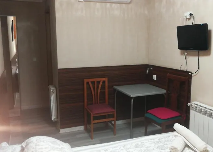 בית הארחה Escarla 3*