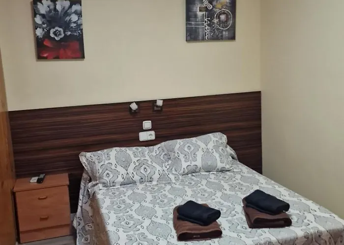 Escarla בית הארחה 3*