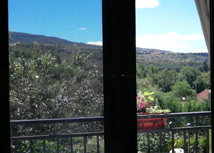 Escarla בית הארחה